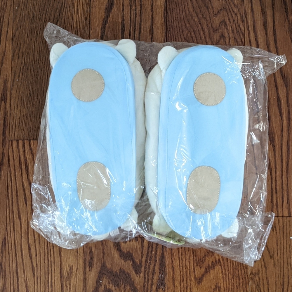 Toreba plushy bear slipper - Picture 2 of 3